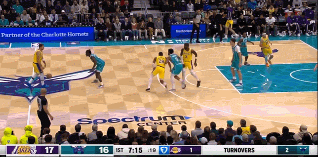 恐怖如斯！东契奇首节高效输出 5分钟不到得分上双